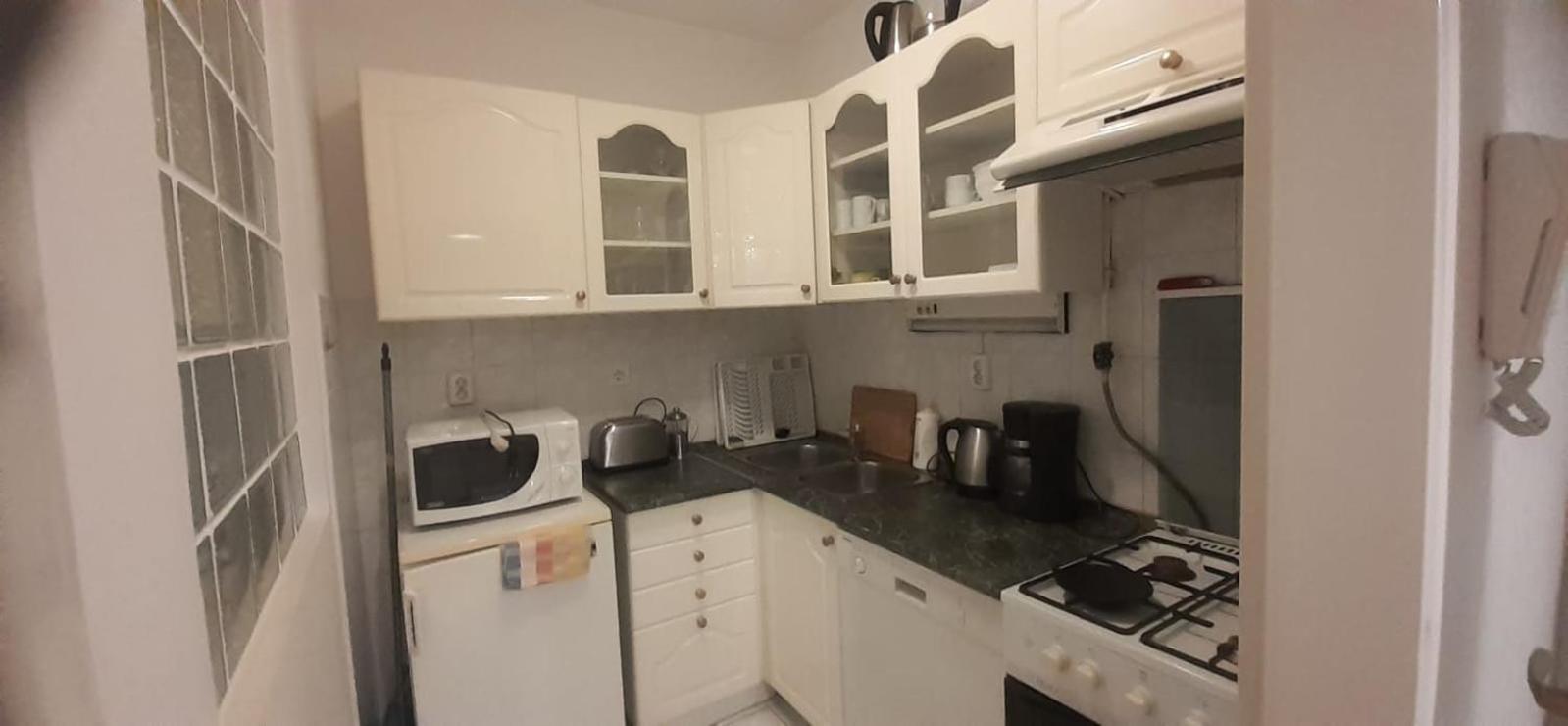 Pedestrian Street Apartment Хевиз Экстерьер фото