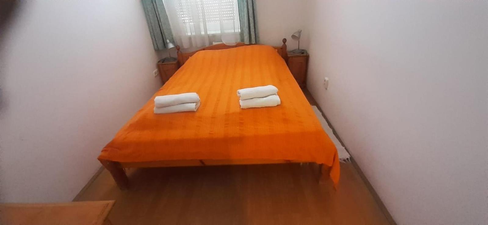 Pedestrian Street Apartment Хевиз Экстерьер фото
